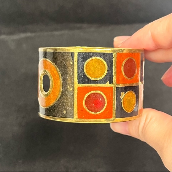 vintage brass cuff bracelet eameled 60s 70 pop design 1.5 inch thick orange red - Picture 12 of 12